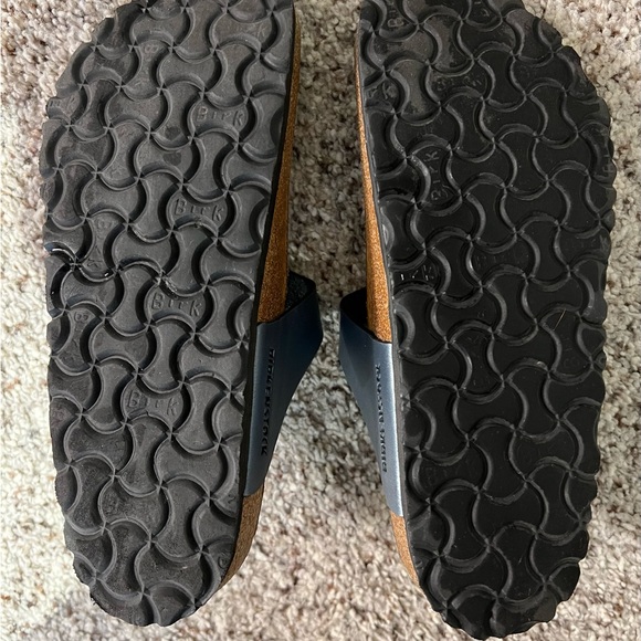 Birkenstock Gizeh Size 37 - Picture 4 of 5